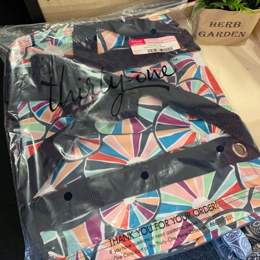 Thirty- one Small Utility Tote